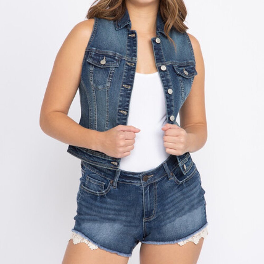 cropped sleeveless denim vest  women size med BEAUTIFUL
